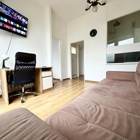 Apartment Flat Next To Rondo Onz Warsaw