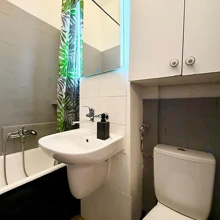 Flat Next To Rondo Onz Warsaw